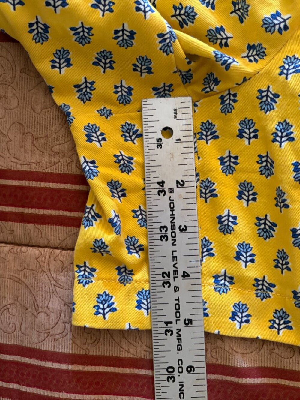 J Crew Shorts Size 10 Chino Yellow Leaf Pattern 100% Cotton - Picture 7 of 8